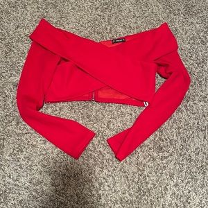 Cropped long sleeve.